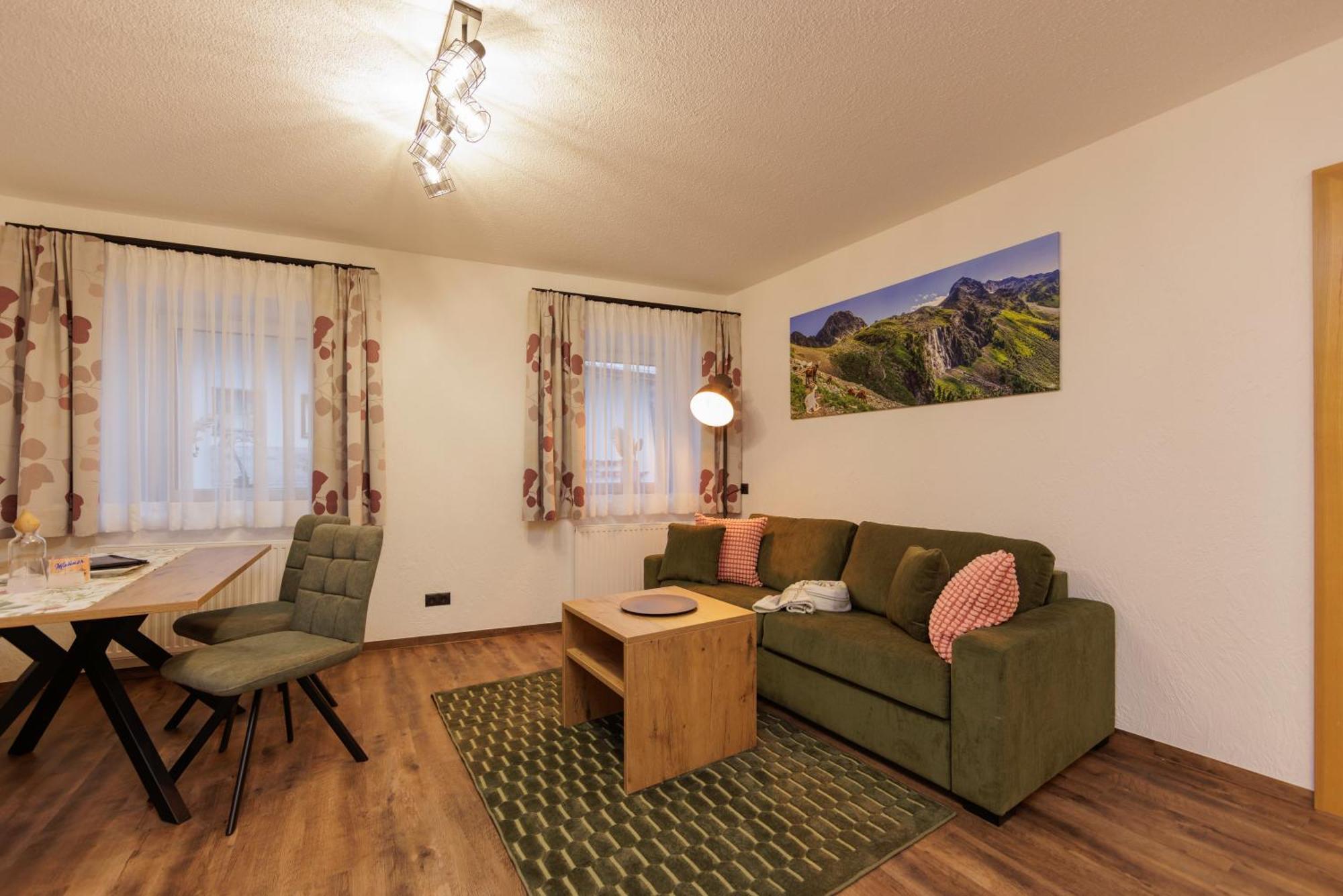 Apartmenthaus Goldeck Ried im Oberinntal Luaran gambar