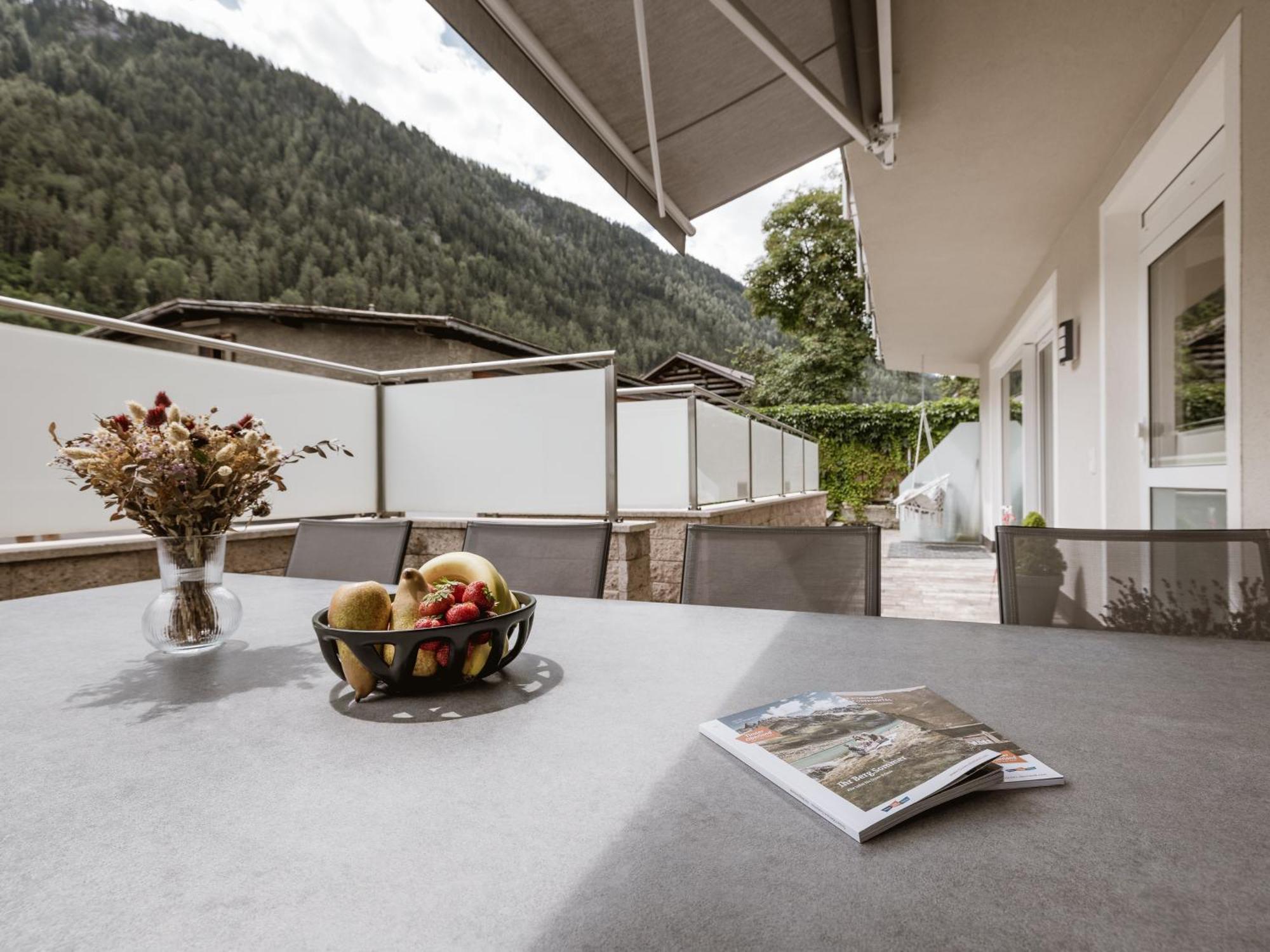 Apartmenthaus Goldeck Ried im Oberinntal Luaran gambar
